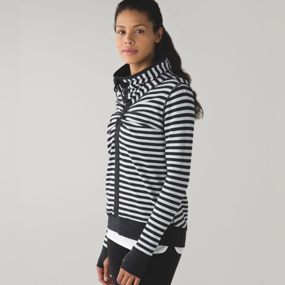 NWT Reversible Vintage Lululemon Pullover